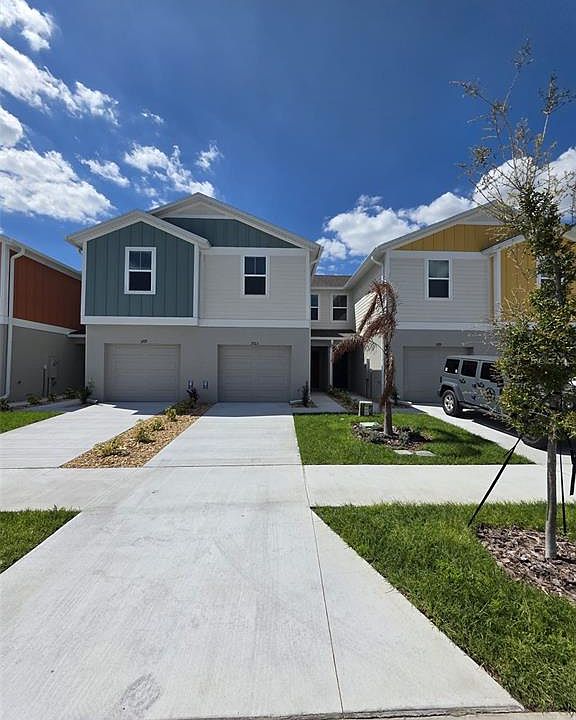 1st image of 3723 King Hill Dr
