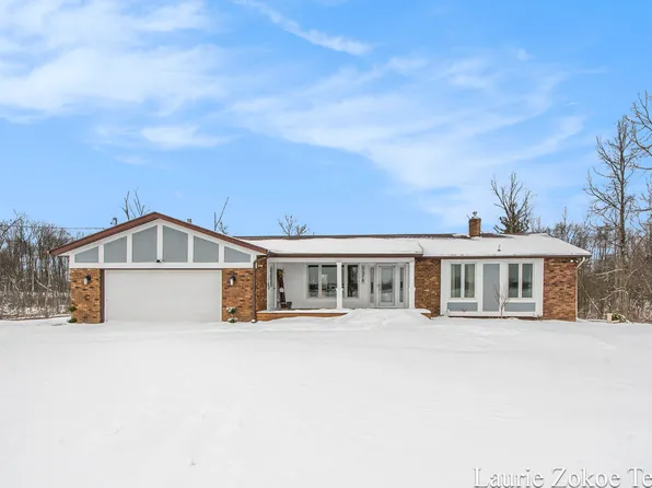 1370 Dolor Ln, Marne, MI 49435