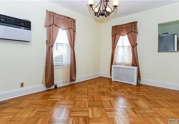 3rd image of 305 Marcellus Rd