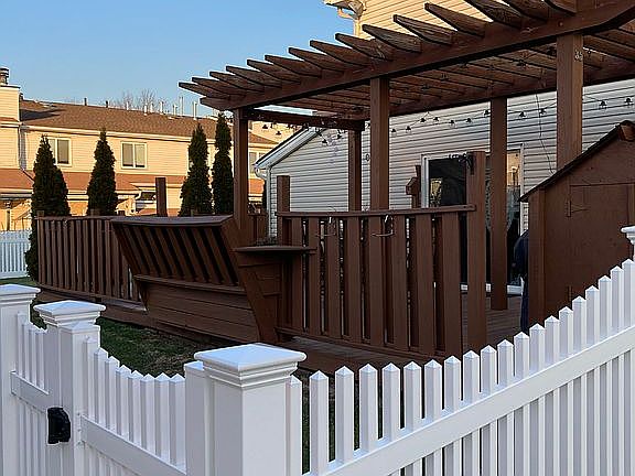 3rd image of 35 Regis Dr #67