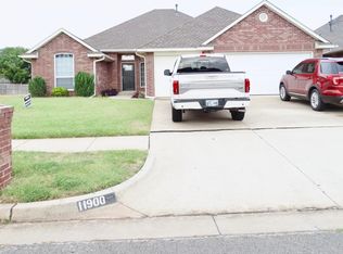 11900 Kimberlyn Rd, Oklahoma City, OK 73162