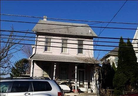 2nd image of 2478 Main St