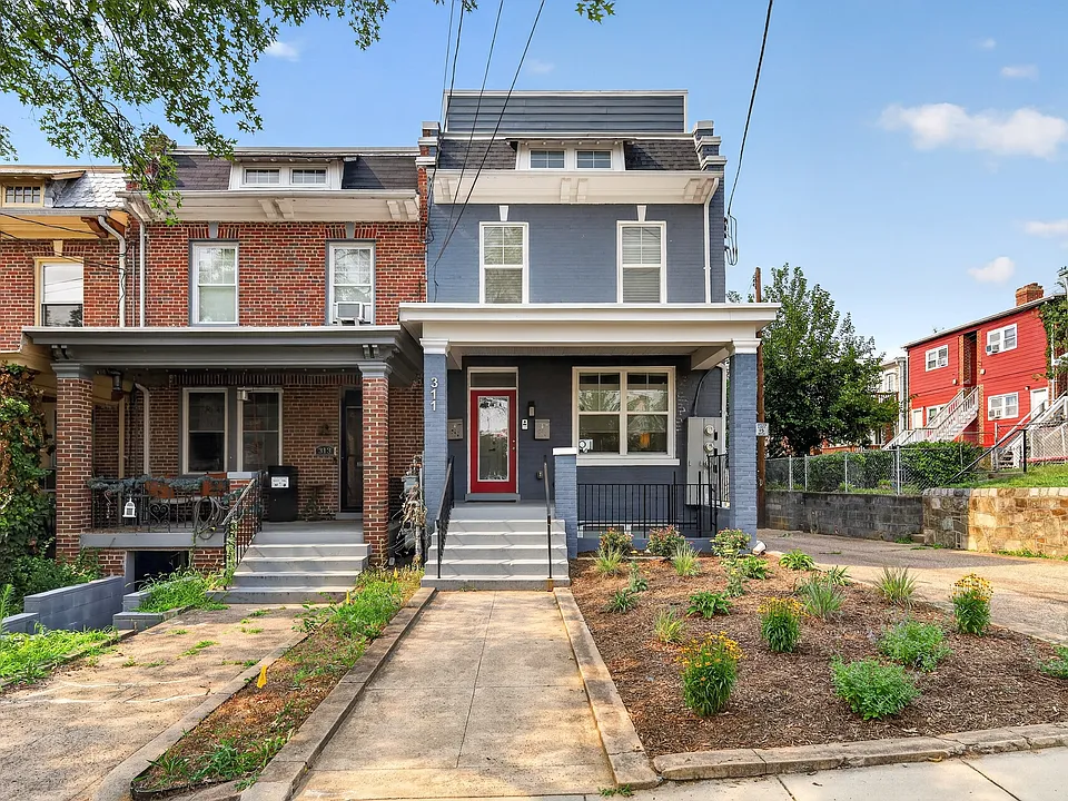 311 Jefferson St NW #1