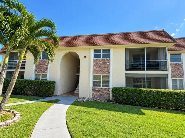 22765 SW 66th Ave, Boca Raton, FL