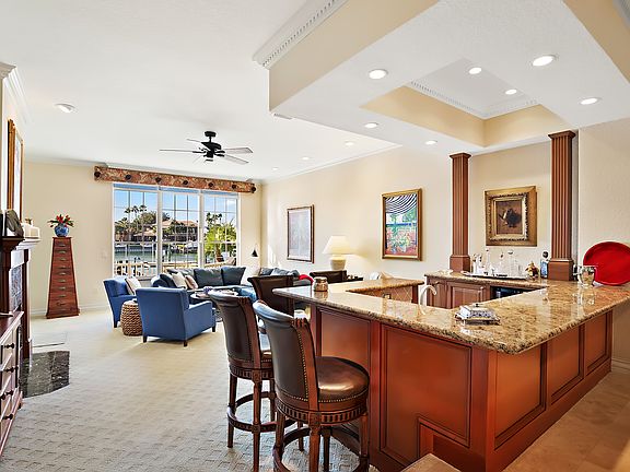 4th image of 758 Pinellas Bayway S
