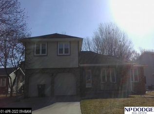 5816 Fieldcrest Way, Lincoln, NE 68512