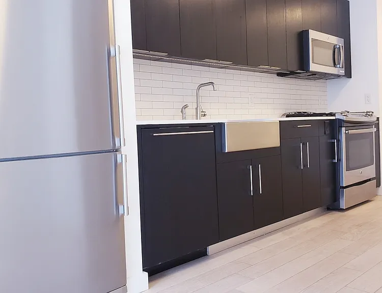535 W 43rd St N #10K — Photo 3