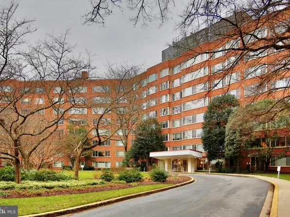 4000 Tunlaw Rd NW APT 218, Washington, DC 20007