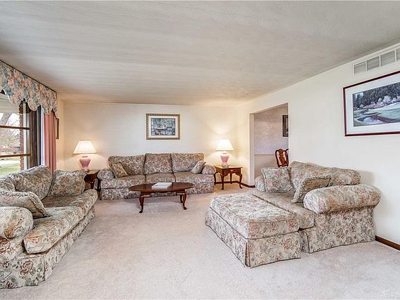 3rd image of 5218 Greenbush Ct