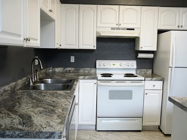 12572 E Cornell Cir — Photo 6