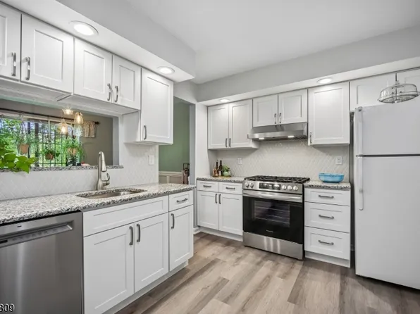10H Sentinel Ct BLDG 10 #H, Chatham Twp., NJ 07928