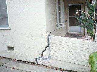 1st image of 856 Pine Ave