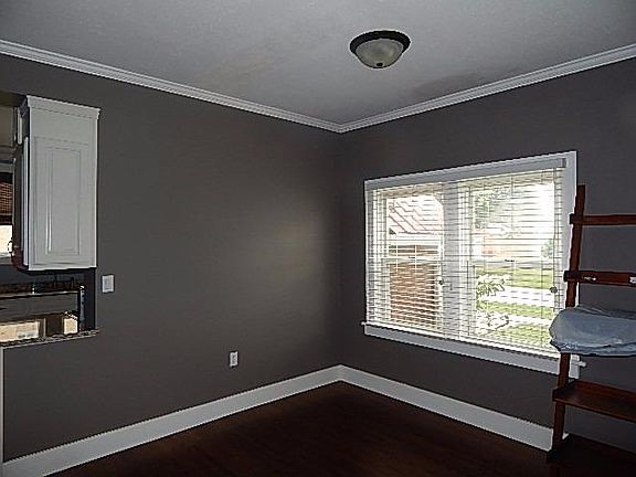 5th image of 300 Cass St