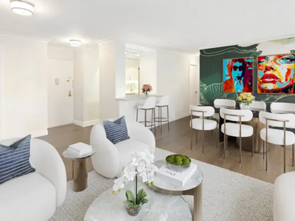 555 Main Street image 1 of 12