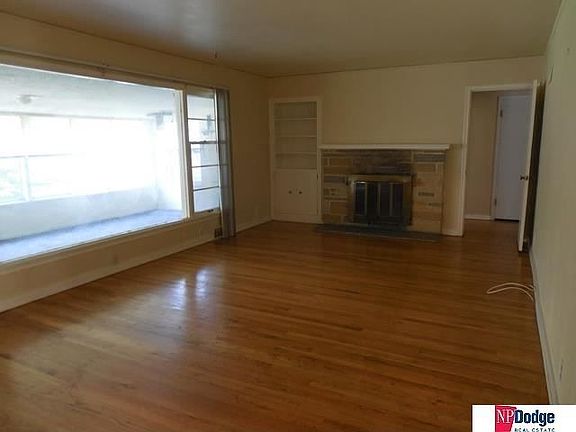 4th image of 5619 Florence Blvd