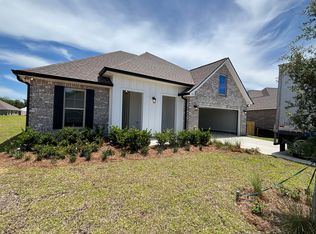 375 E Tweet St, Freeport, FL 32439