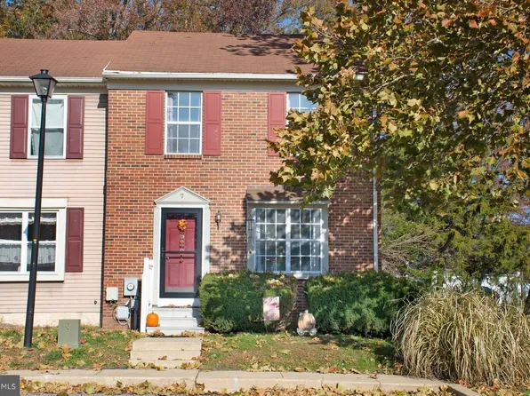 7 Lamplighter Ln, Dover, DE 19904