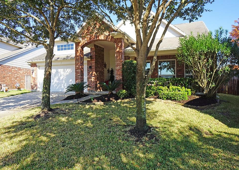 1st image of 7007 Redstaff Ct