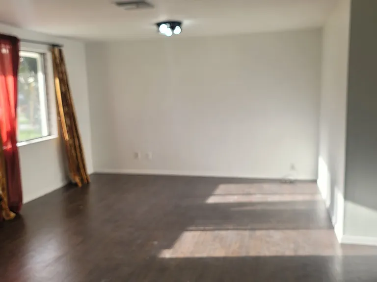 1504 Lura Ave — Photo 5