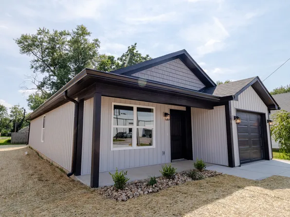 1024 Avenue B St, Greencastle, IN 46135
