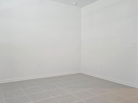 4th image of 2452 Bluestone Rd
