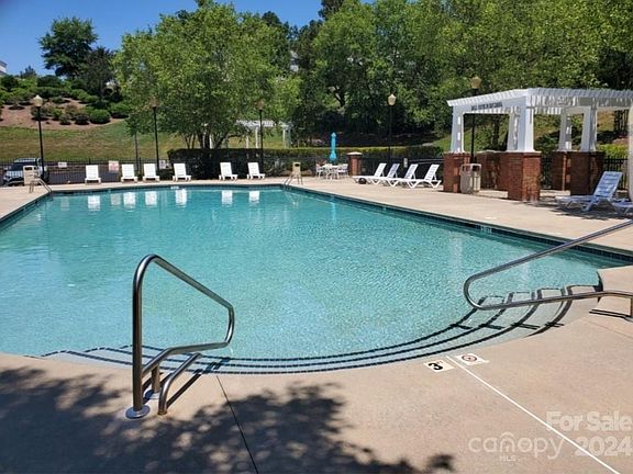 3rd image of 11282 Hyde Pointe Ct