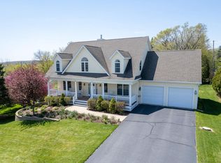 N3201 Center St, Lake Geneva, WI 53147