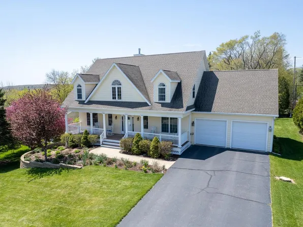 N3201 Center STREET, Lake Geneva, WI 53147