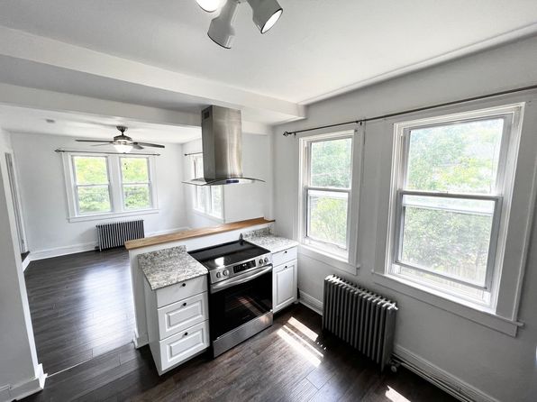 43 Front St APT 3