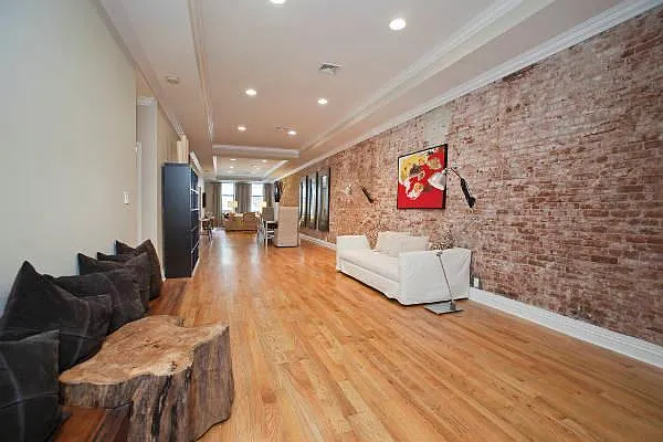 Rented by Global Realty Opportunities | media 23