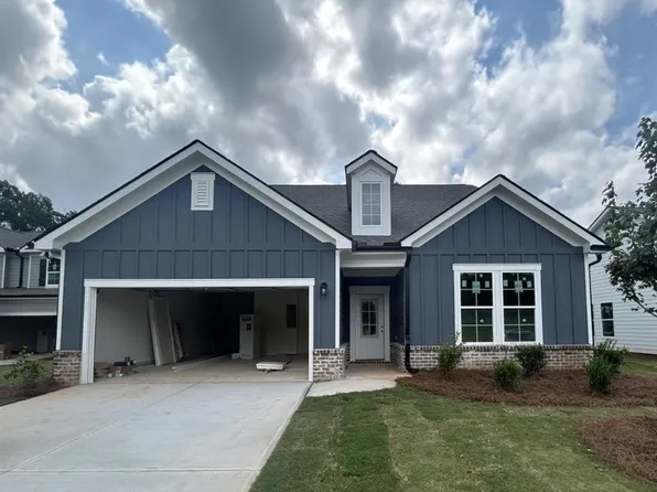 370 Crimson Feather Dr, Jefferson, GA 30549