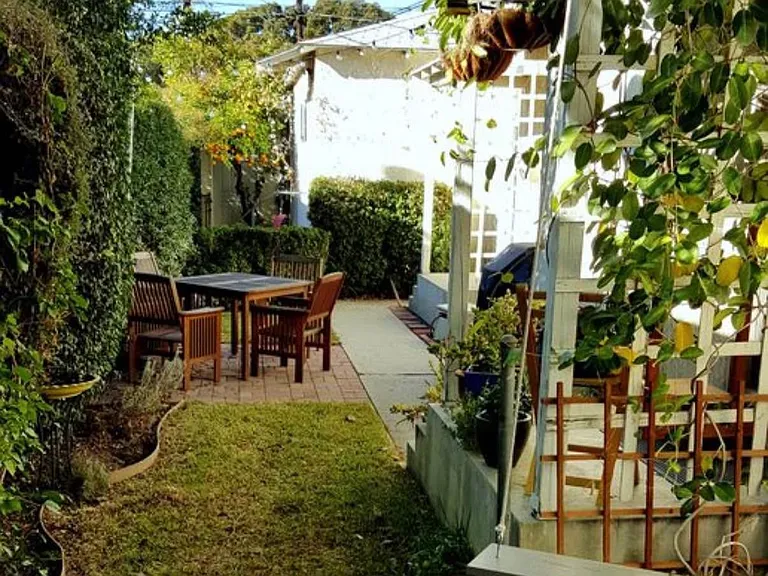 1237 N Cordova St #2 — Photo 2