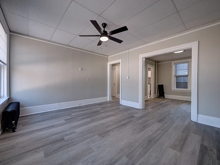 Willett Apartments — Photo 13