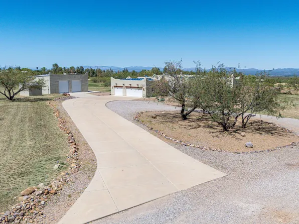 5465 E Pioneer Ln, Hereford, AZ 85615