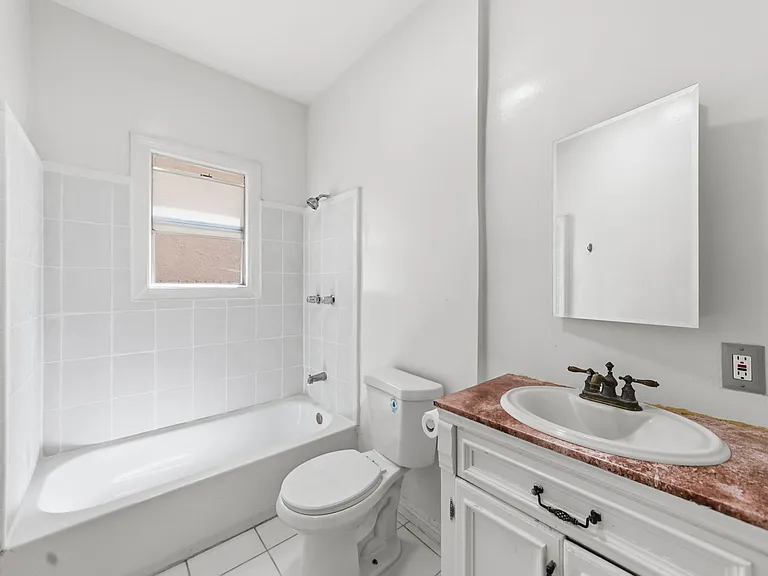 1427 N Kingsley Dr #108 — Photo 32