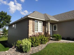 1734 Patriot Rd, Northfield, MN 55057