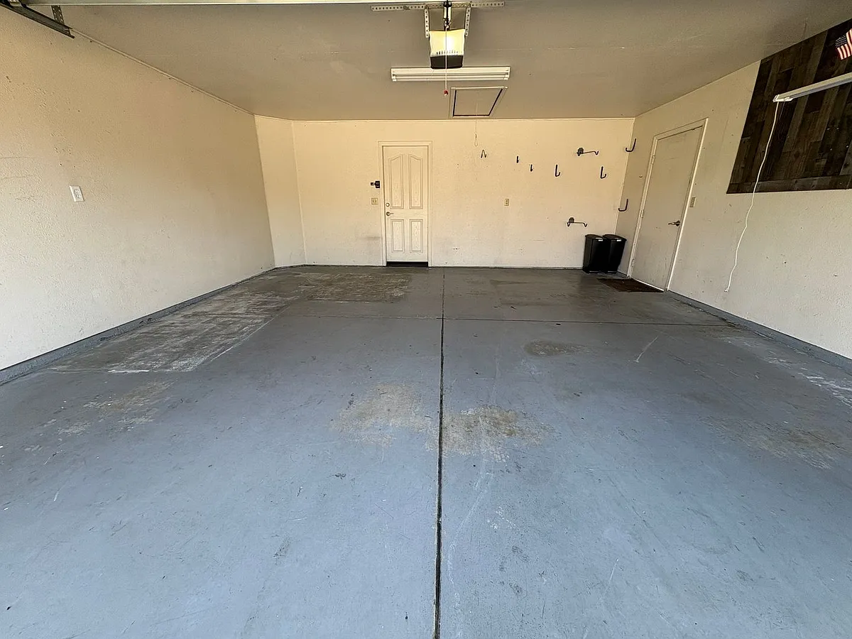 Building Photo - 1031 N Crenshaw St