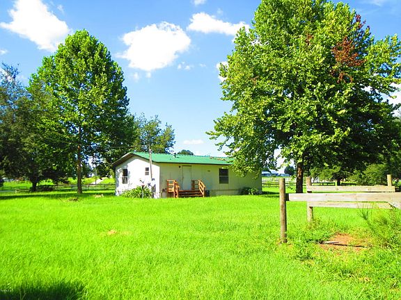 3rd image of 3976 SE 150th St
