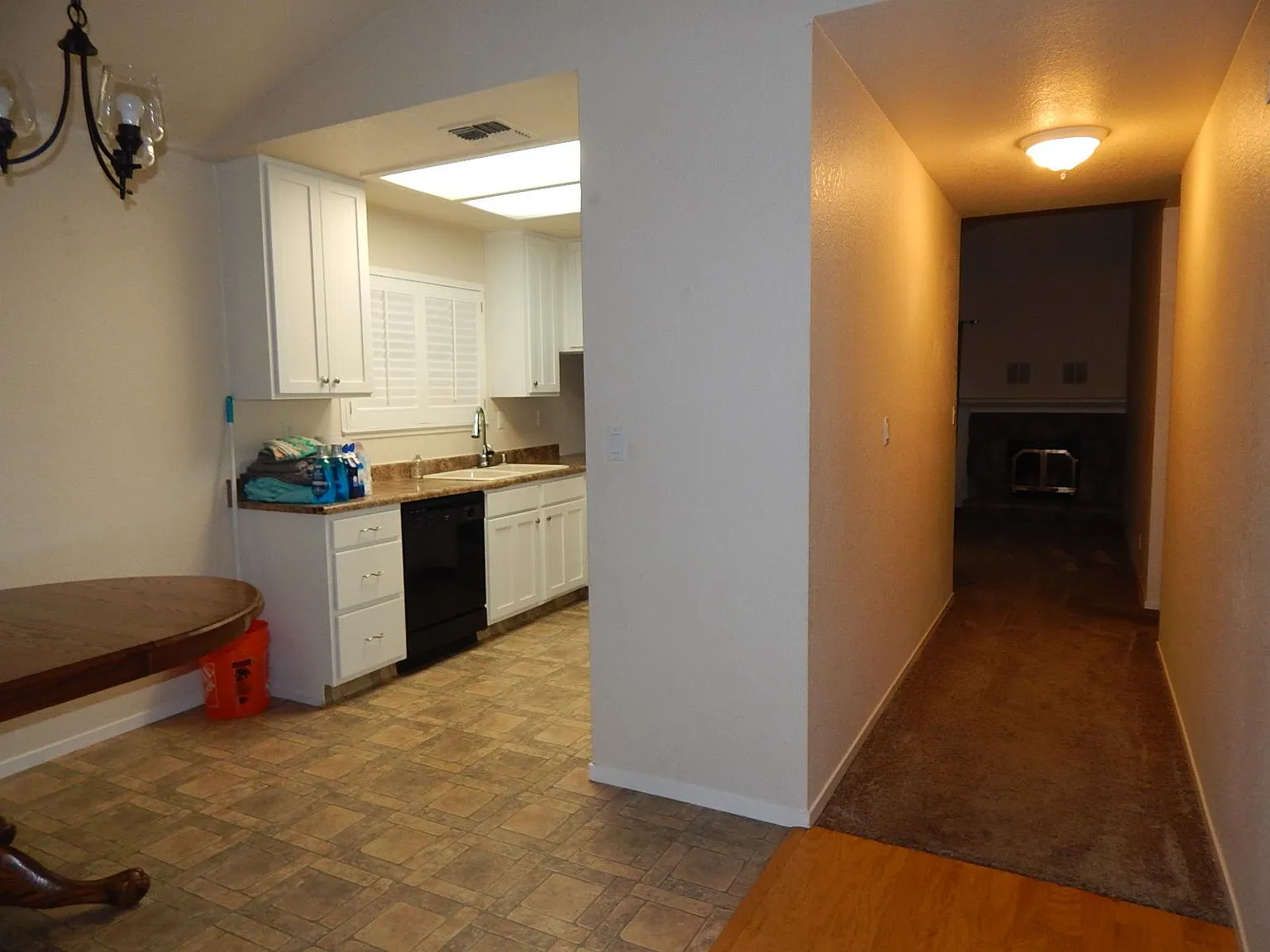 3 bed, 1197 sqft, $2,650 — Photo 3