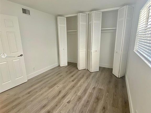 5th image of 4346 E Tradewinds Ave #U