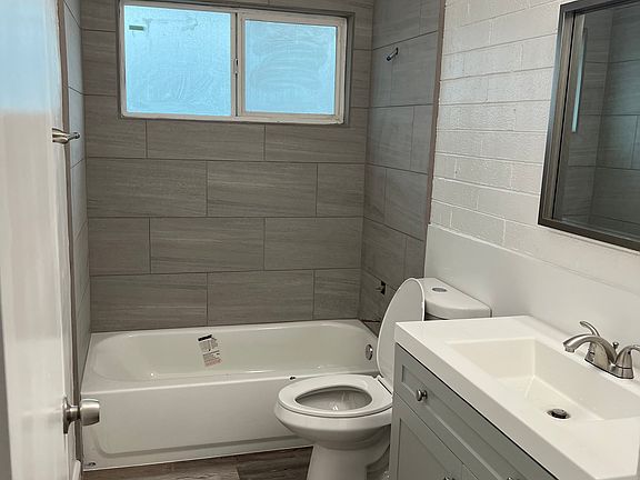 4th image of 4415 N 23rd Ave APT 3
