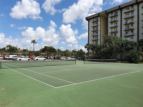 3rd image of 801 NW 47th Ave APT 507W