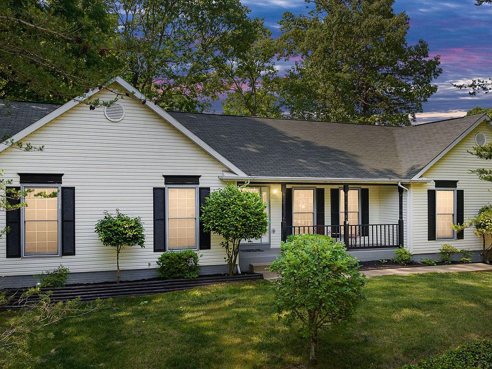 1st image of 11915 Hickory Creek Dr