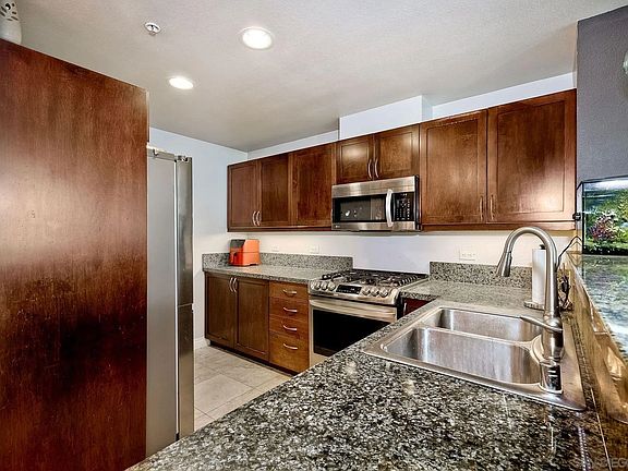 5th image of 530 K St Unit 617