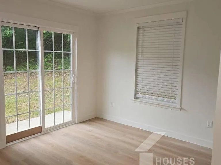69 Greensboro Ct — Photo 7