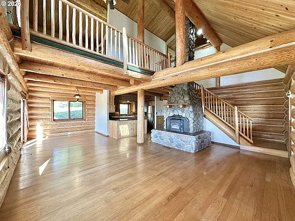 5th image of 550 53rd Ave NW