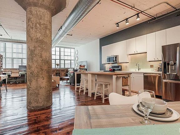 5th image of 2020 Washington Ave Unit 405