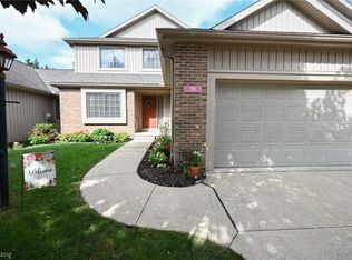 70 Douglas Ct #35, Tallmadge, OH 44278
