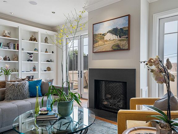 5th image of 2129 Leavenworth St #3