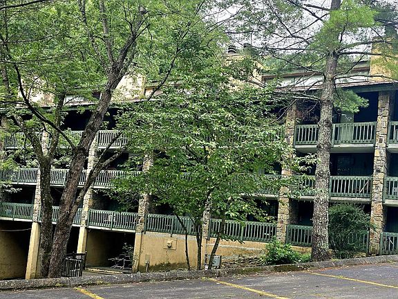 2nd image of 1435 Wiley Oakley Dr #151